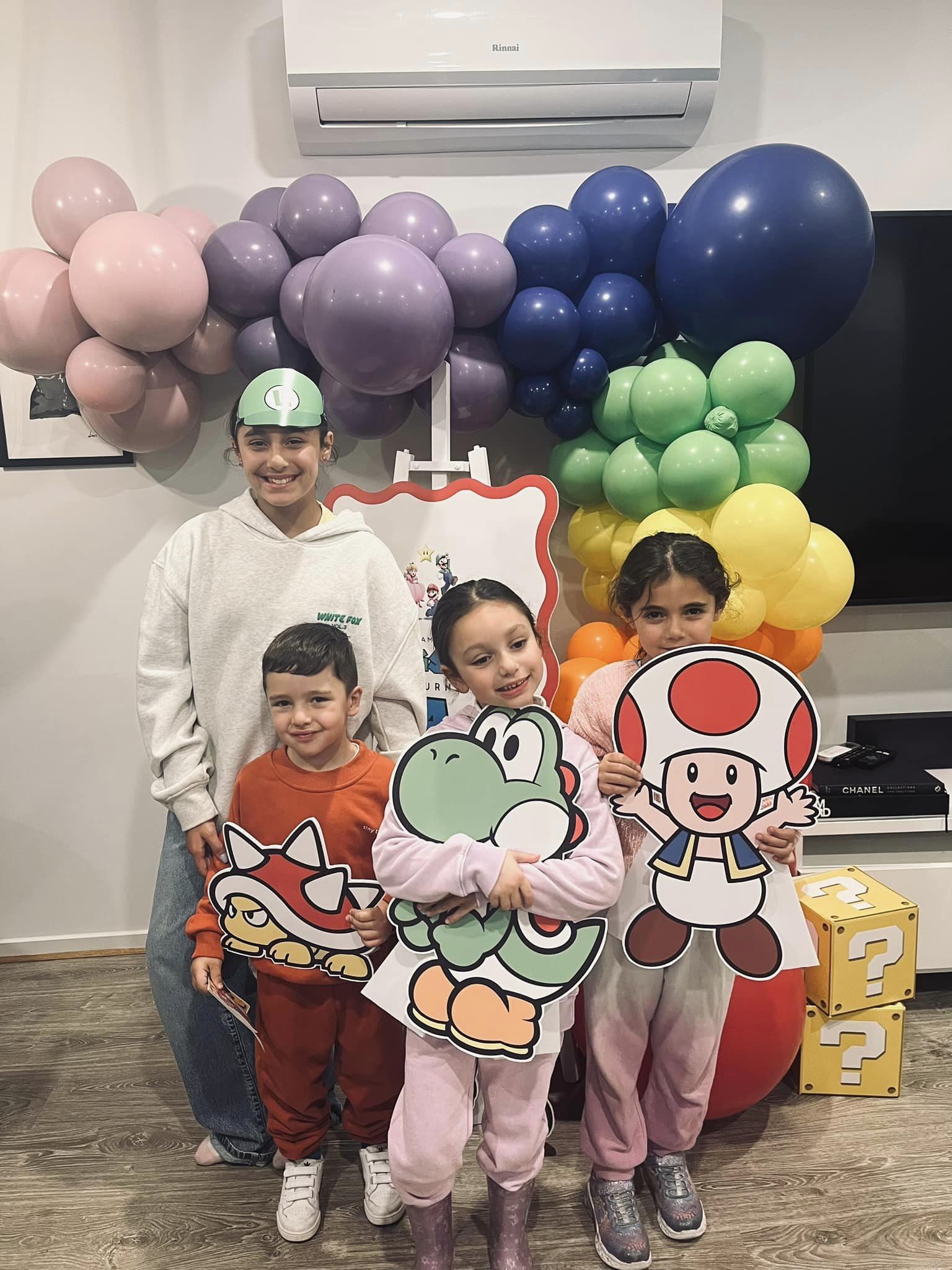 Super Mario Brothers Theme Package- Including Balloon Garland